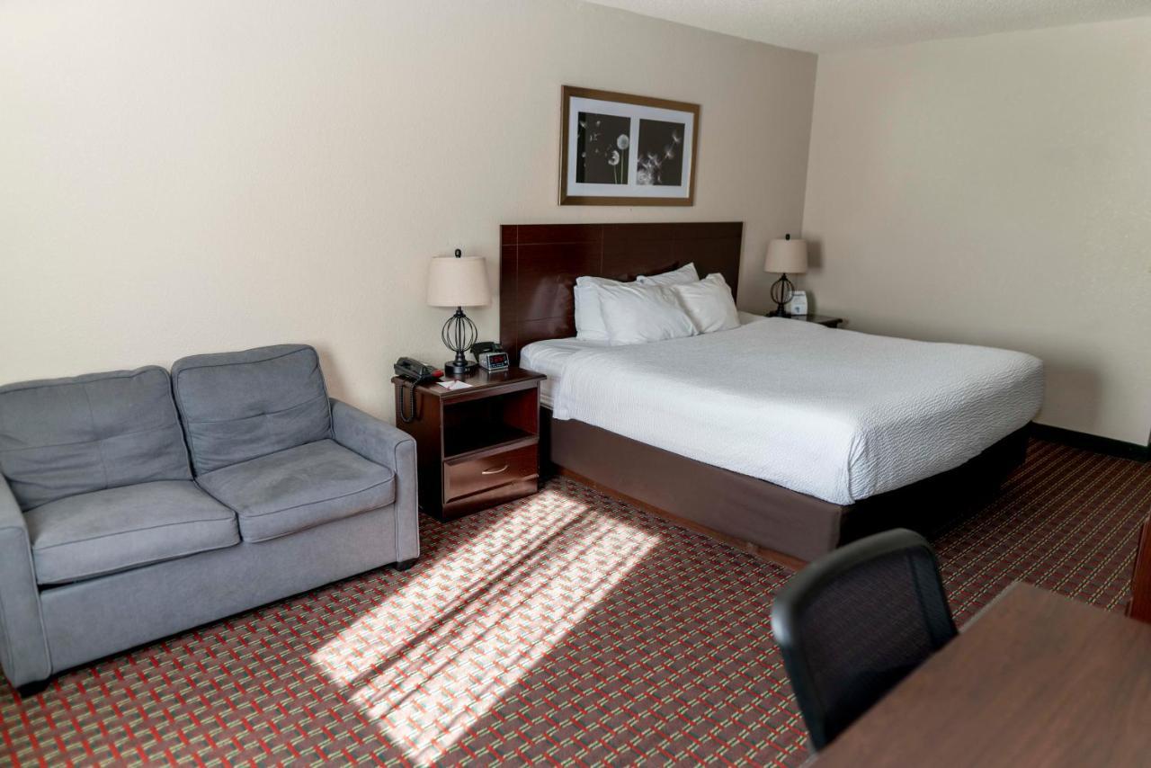 Ramada By Wyndham Tell City Экстерьер фото